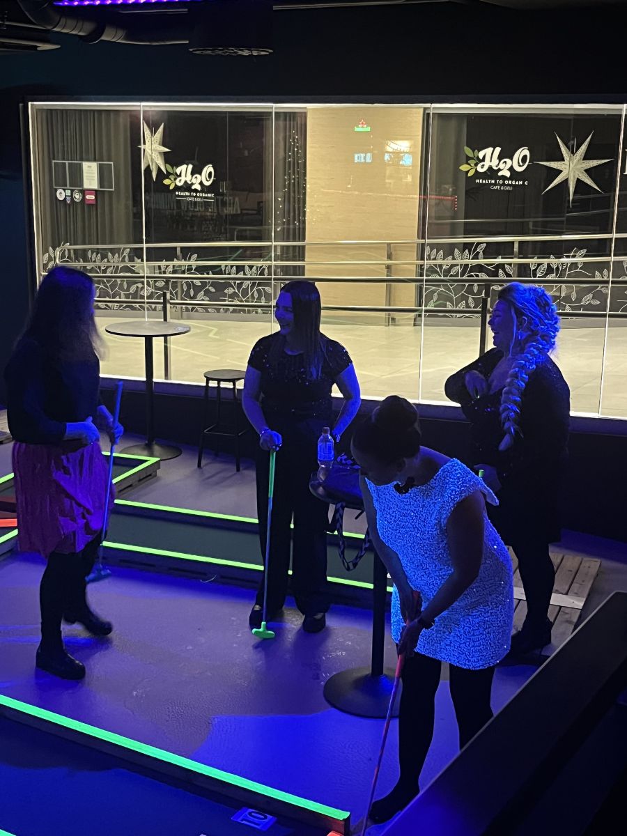Players on the glowing course — Oulu